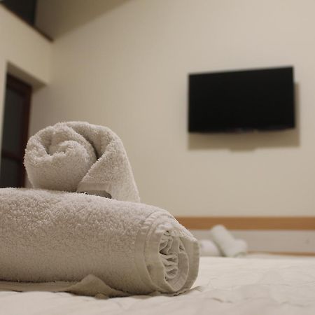 Wake Up Apartments And Rooms Beograd Ngoại thất bức ảnh