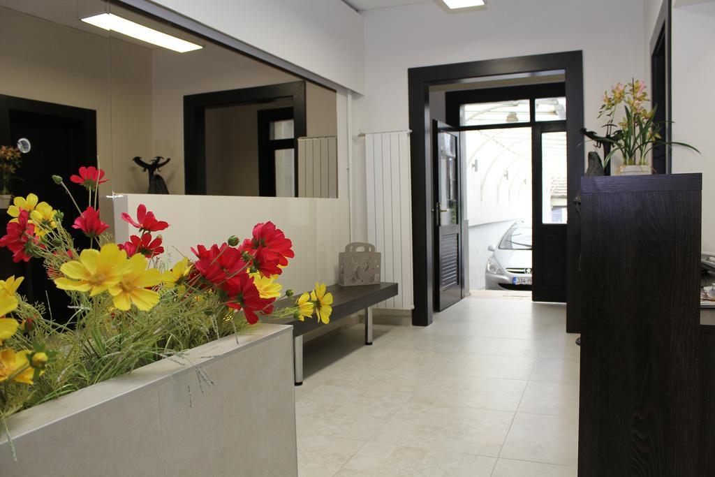Wake Up Apartments And Rooms Beograd Ngoại thất bức ảnh