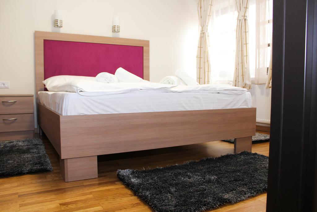 Wake Up Apartments And Rooms Beograd Ngoại thất bức ảnh
