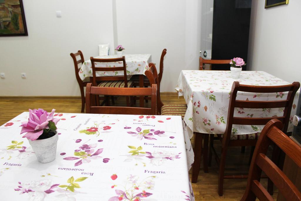 Wake Up Apartments And Rooms Beograd Ngoại thất bức ảnh