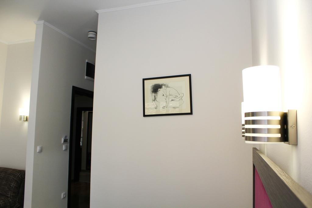 Wake Up Apartments And Rooms Beograd Ngoại thất bức ảnh