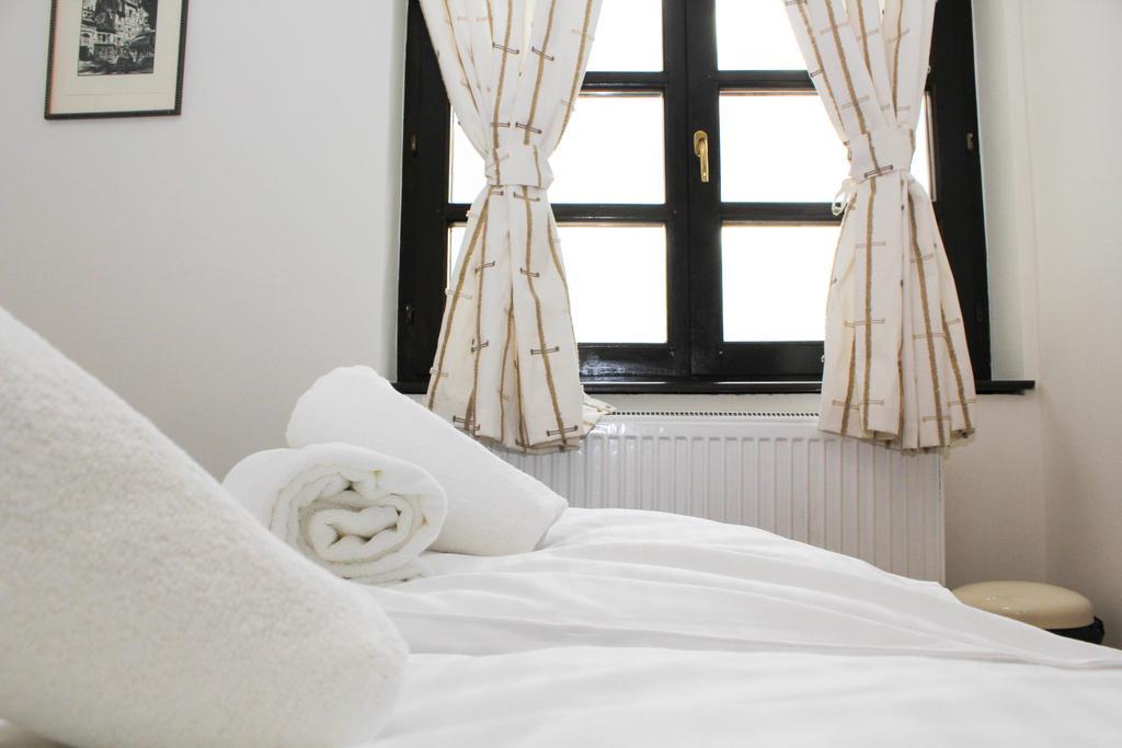 Wake Up Apartments And Rooms Beograd Ngoại thất bức ảnh
