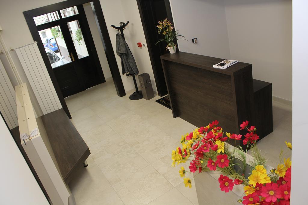 Wake Up Apartments And Rooms Beograd Ngoại thất bức ảnh