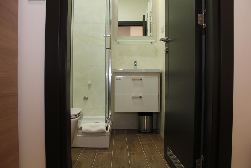 Wake Up Apartments And Rooms Beograd Ngoại thất bức ảnh