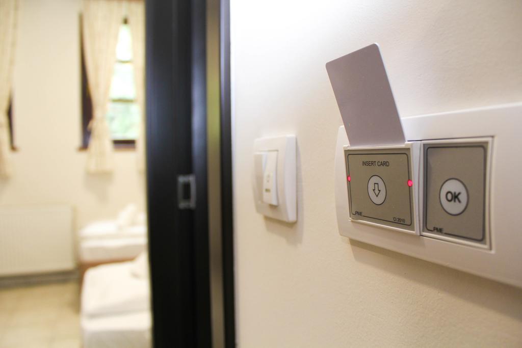 Wake Up Apartments And Rooms Beograd Ngoại thất bức ảnh