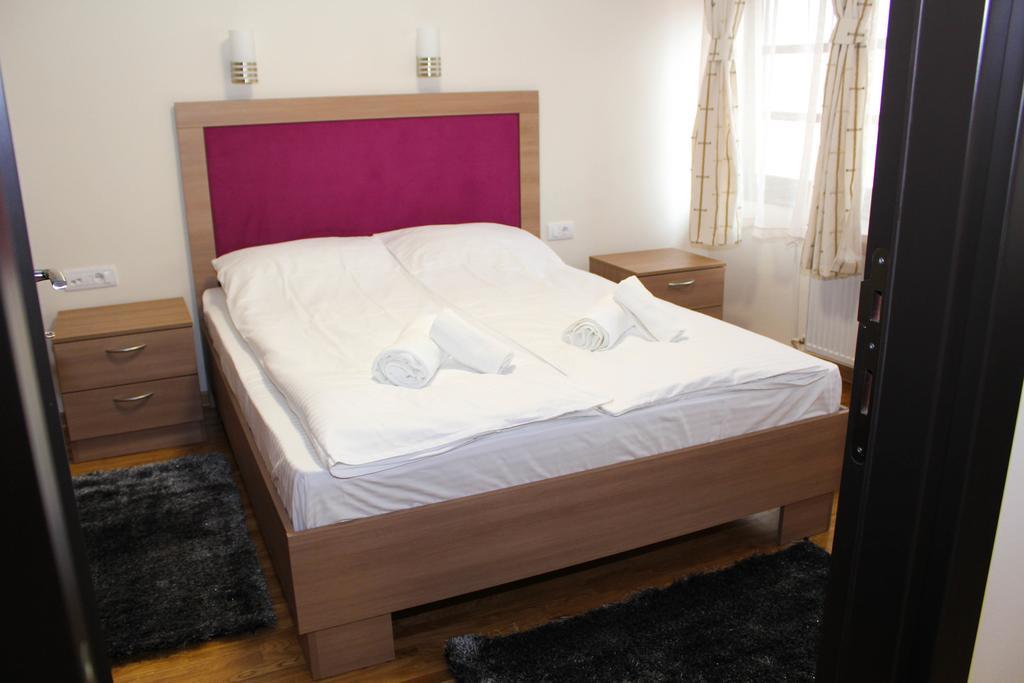 Wake Up Apartments And Rooms Beograd Ngoại thất bức ảnh