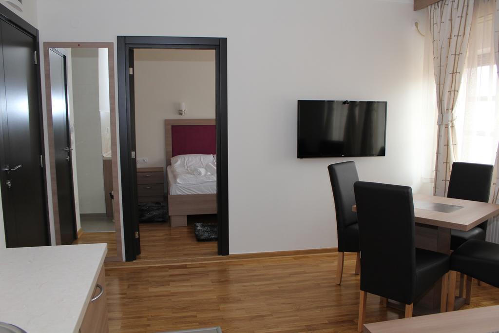 Wake Up Apartments And Rooms Beograd Ngoại thất bức ảnh