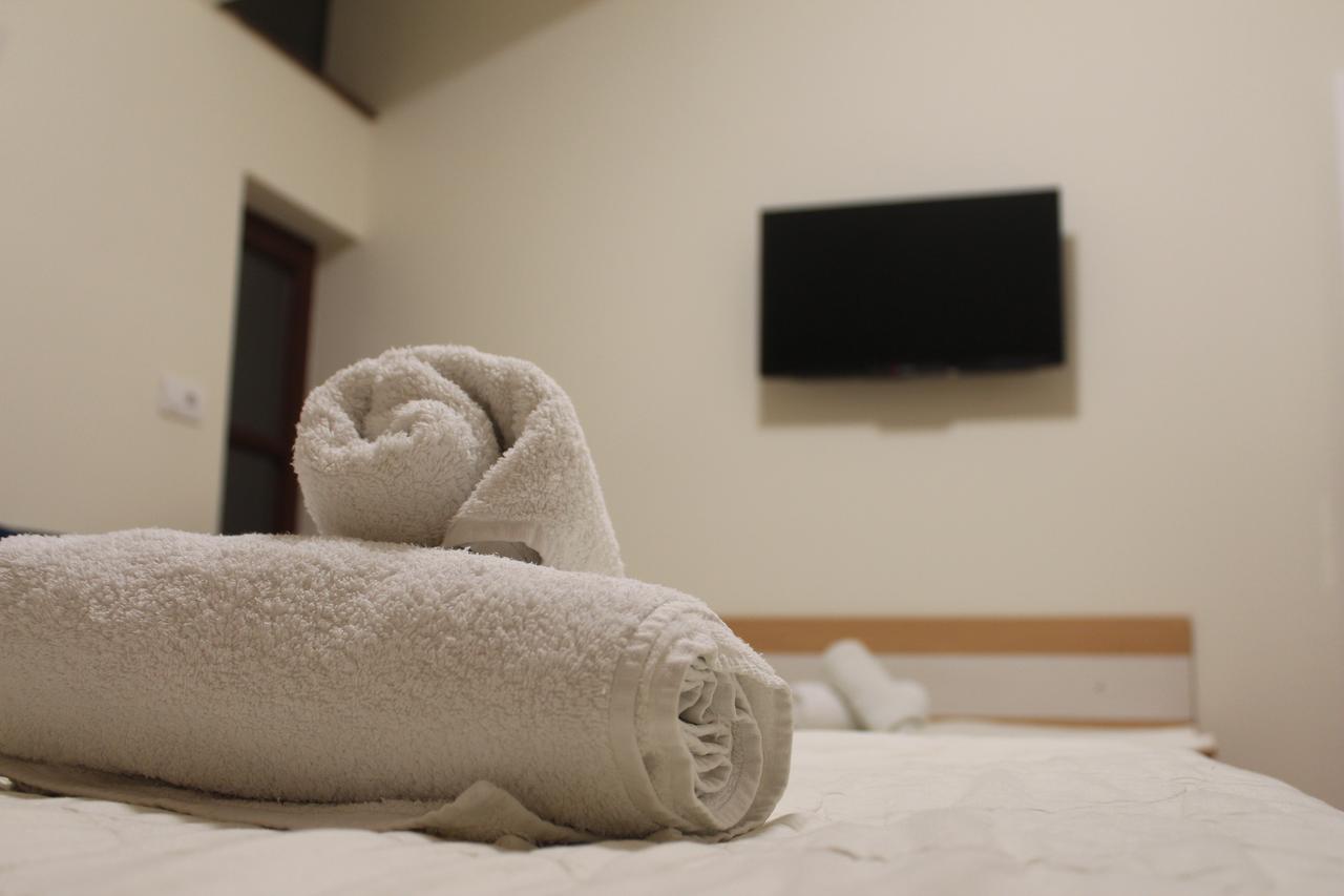 Wake Up Apartments And Rooms Beograd Ngoại thất bức ảnh