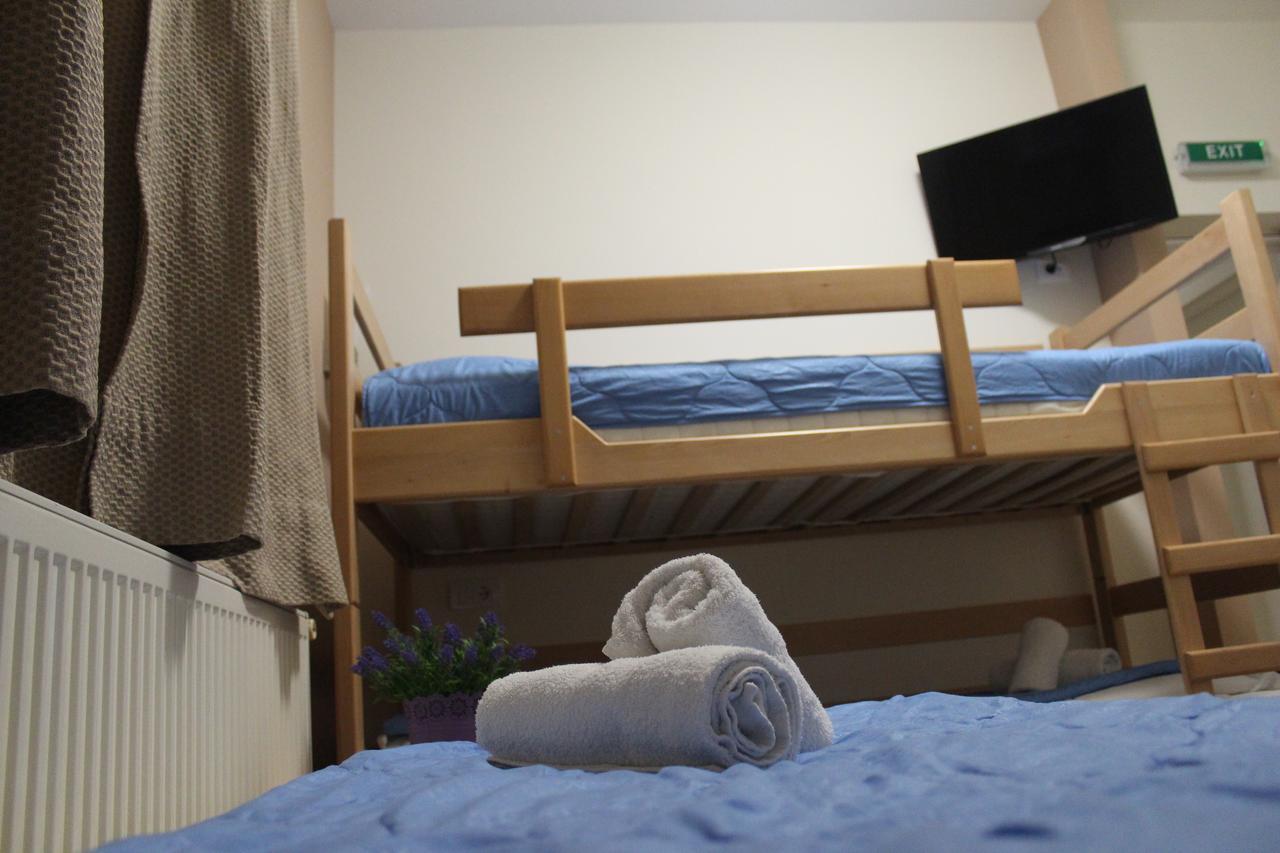 Wake Up Apartments And Rooms Beograd Ngoại thất bức ảnh