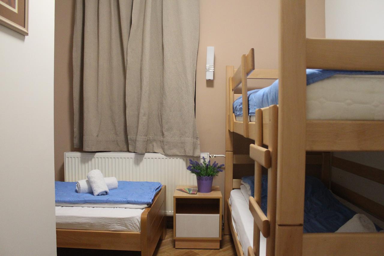 Wake Up Apartments And Rooms Beograd Ngoại thất bức ảnh